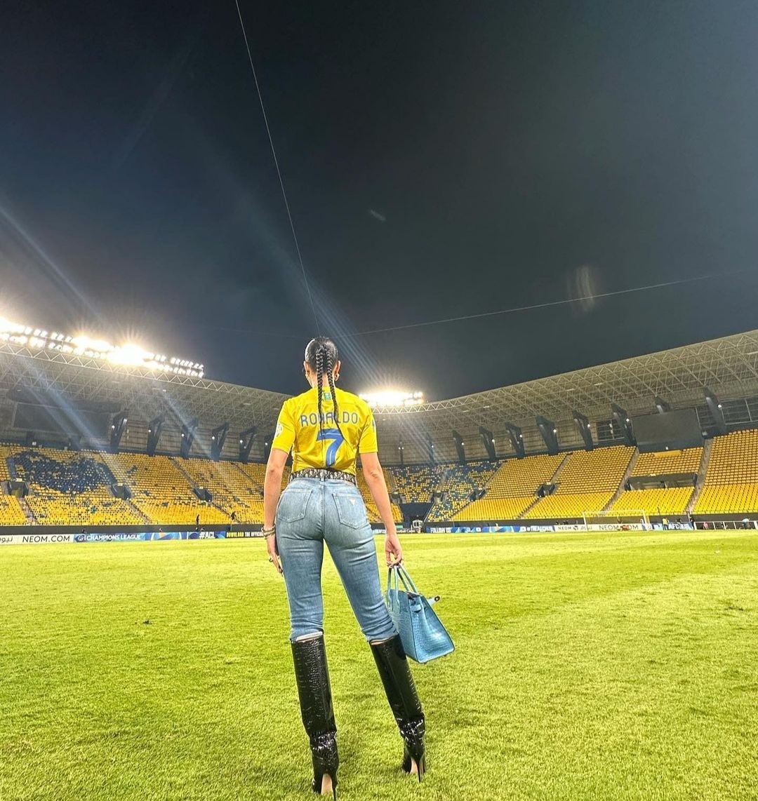 عکس جورجینا در ایران